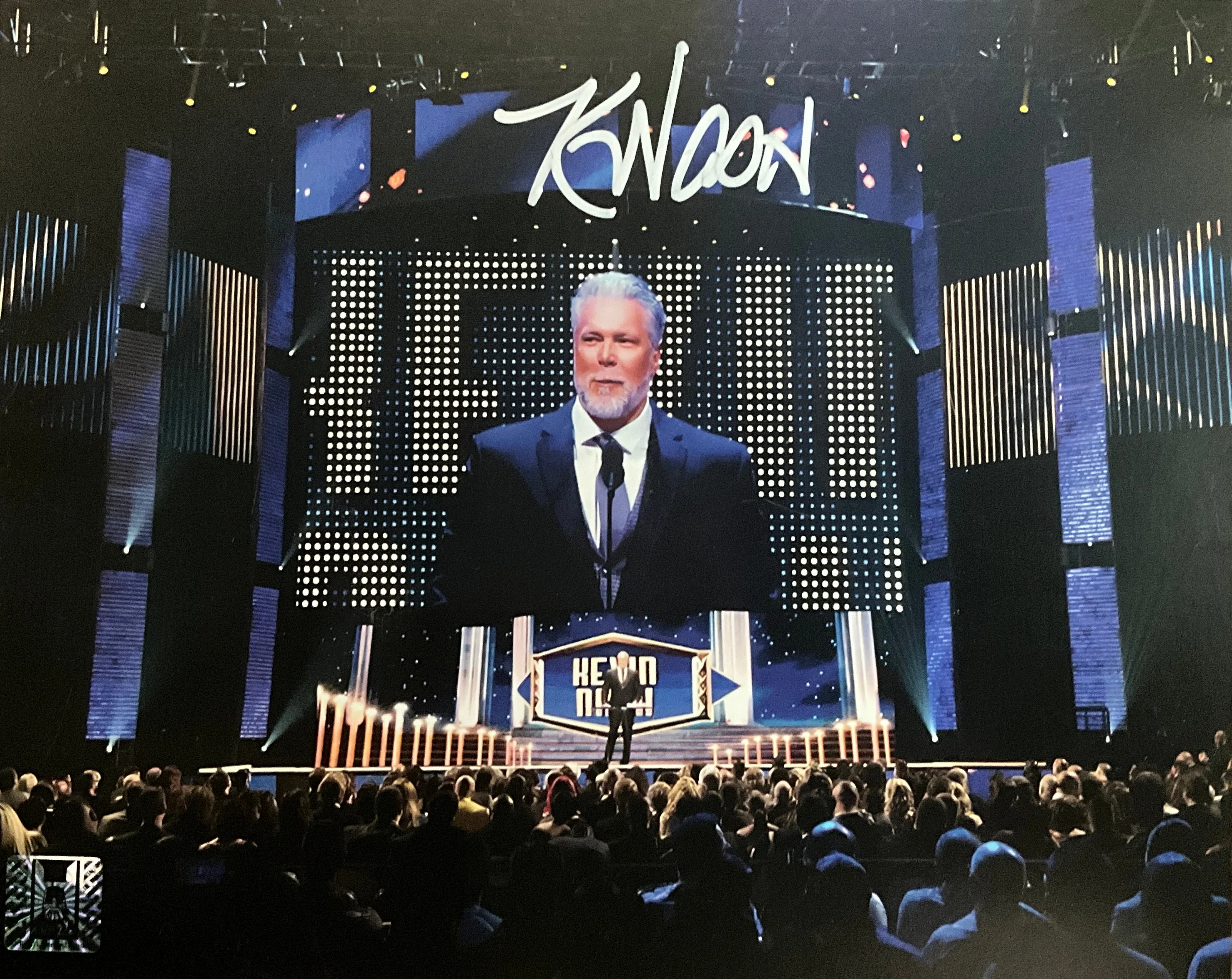 SIGNED 8x10 Photos